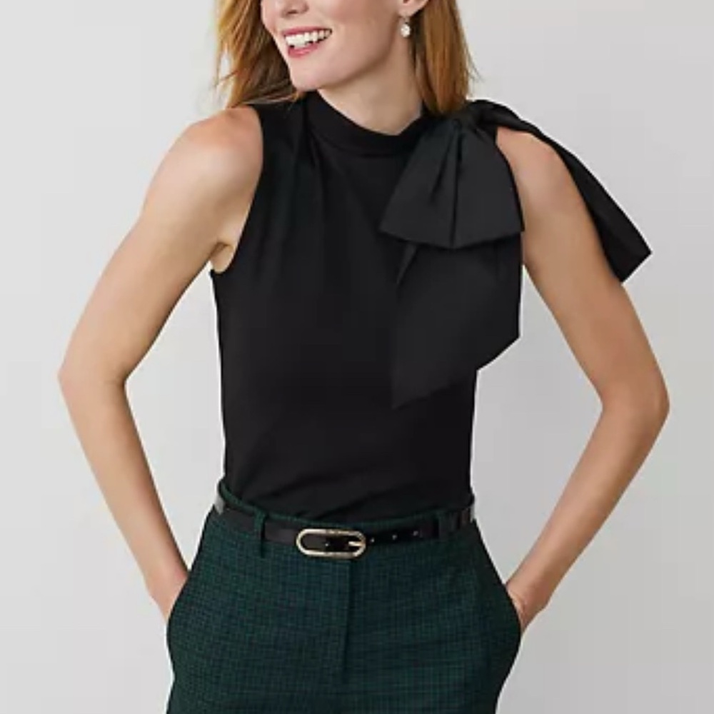Ann Taylor NWT bow blouse